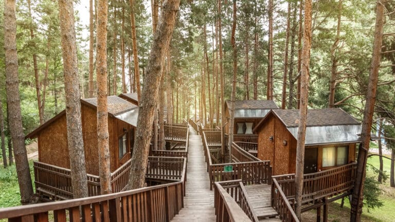 Миллионер из Forbes рассказал, как уволил в один день 1,2 тыс. казахстанцев