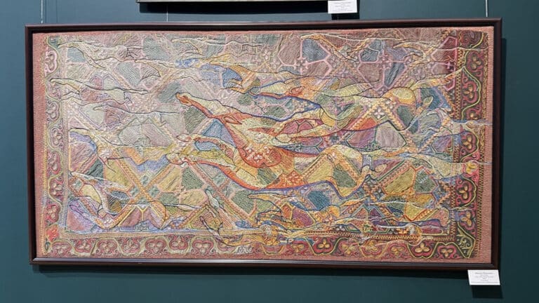 Вышить невозможное: как в Казахстане появилось новое направление в искусстве