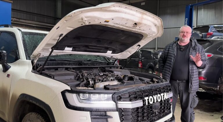 Автоэксперт обратился к Toyota с критикой Land Cruiser 300