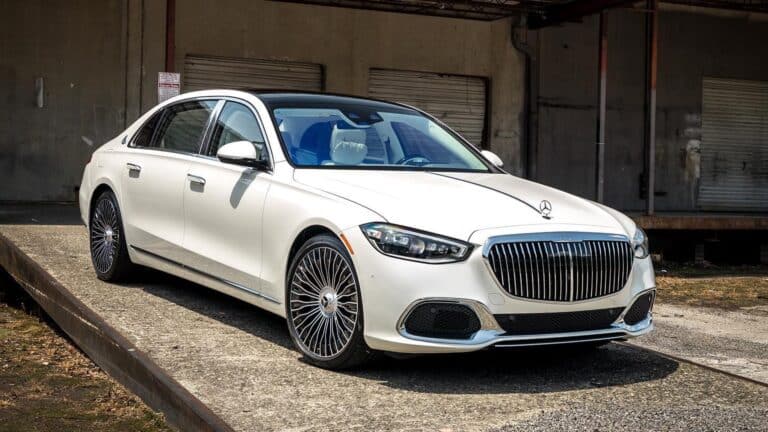 Maybach, AMG G63 и Range Rover: авто коррупционеров бесплатно достались госорганам РК