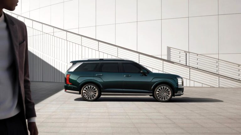 Около 500 Hyundai Palisade в Казахстане проверят на безопасность кресел