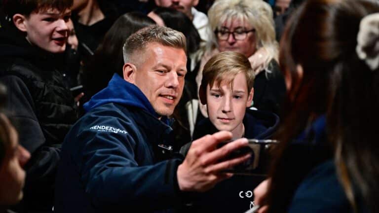 Мажарстанды 16 жыл басқарған Орбан биліктен кетті: оппозиция сайлауда жеңді