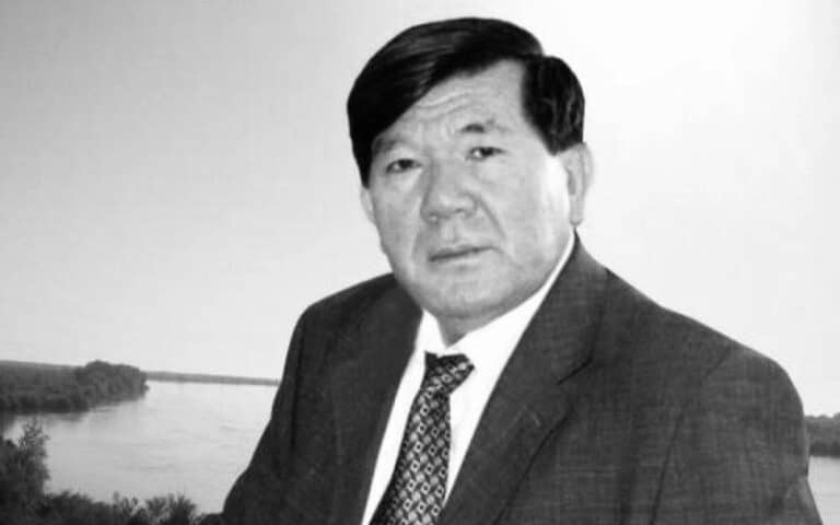 Ушел из жизни народный поэт Казахстана Мухтар Шаханов