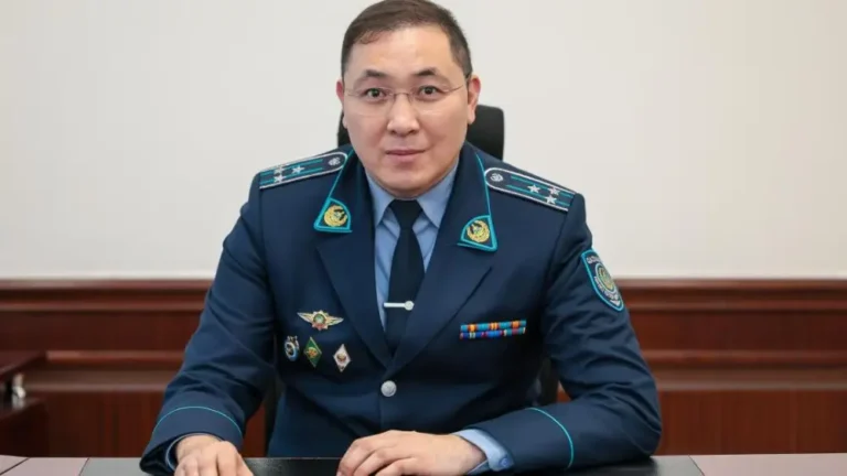 Үстінен ұжымдық шағым түсті делінген Данияр Мейрхан қызметтен шеттетілді