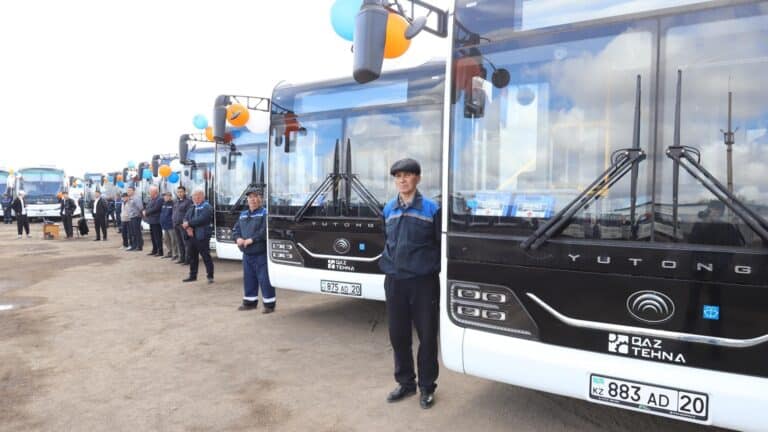 «Қазақмыс» Қытай мен Ресейден 90 автобус сатып алды