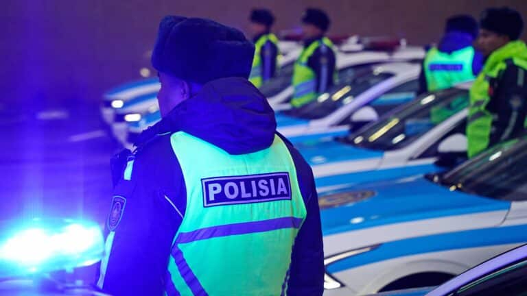 Патрули из регионов и 882 нарушения ПДД за сутки: итоги рейда под Алматы