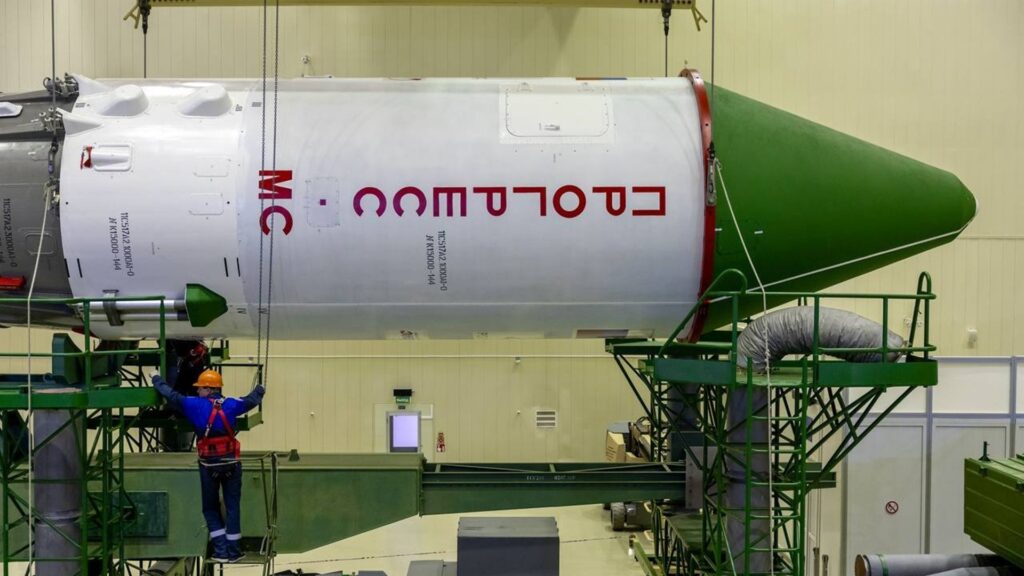 Байқоңыр: гептилмен ұшатын Прогресс МС-34 кемесін ұшу алаңына алып шықты