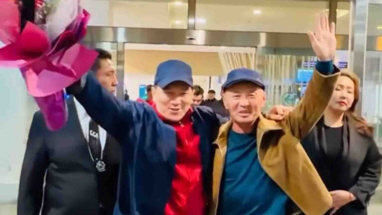 Сәкен Майғазиев Ұлан-Баторда отыз жыл көрмеген досымен қауышты