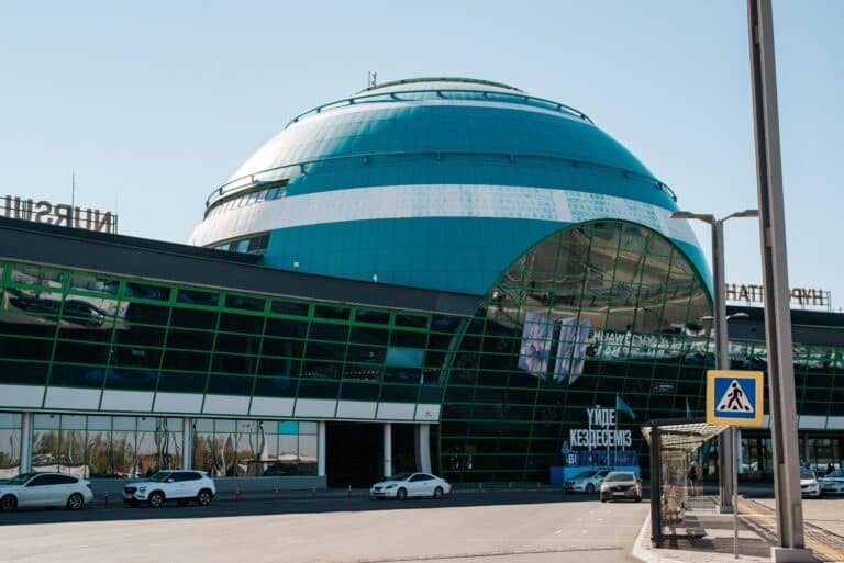Почему в аэропорту Астаны начнут переносить дневные авиарейсы