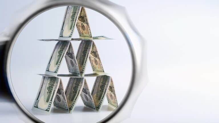 Күніне 700 доллар табыс: қаржы пирамидасын ұйымдастырғандар 6 жылға сотталды