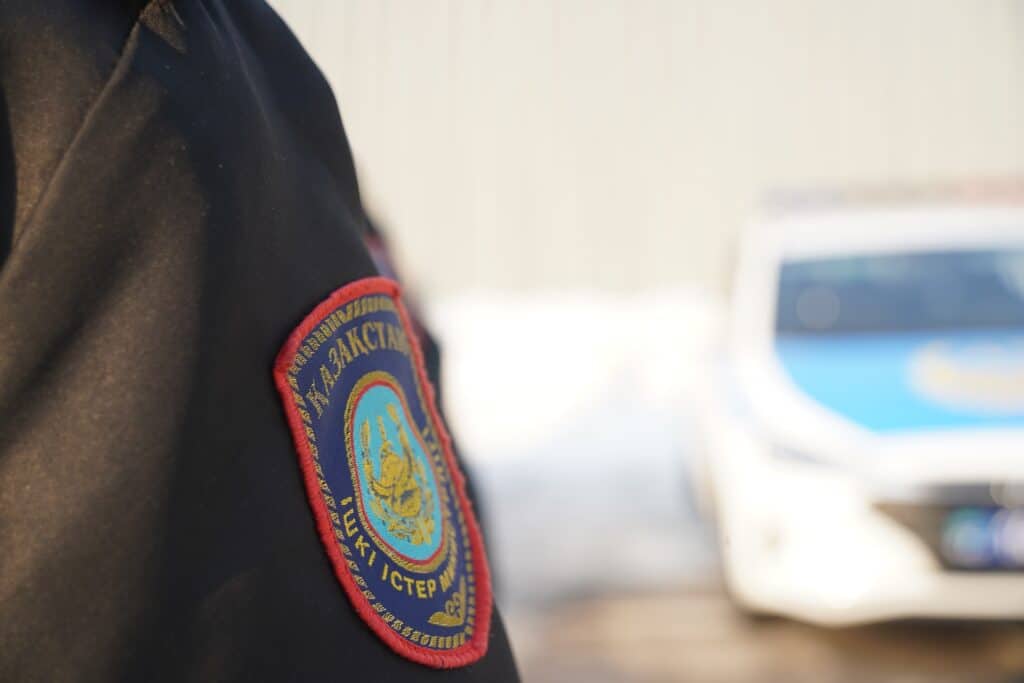 Полиция призвала казахстанцев не шутить о минировании зданий в соцсетях