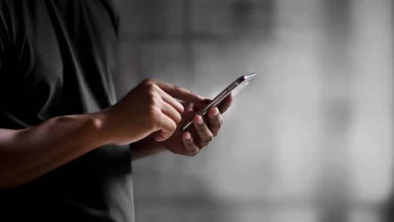 Финансовые власти Казахстана объяснили выбор мессенджера Aitu