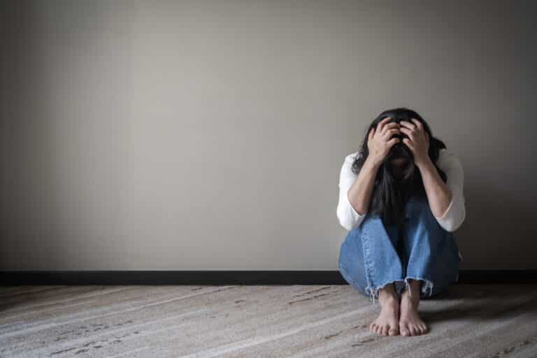 В Актау девушка погибла при странных обстоятельствах: родители не верят в суицид