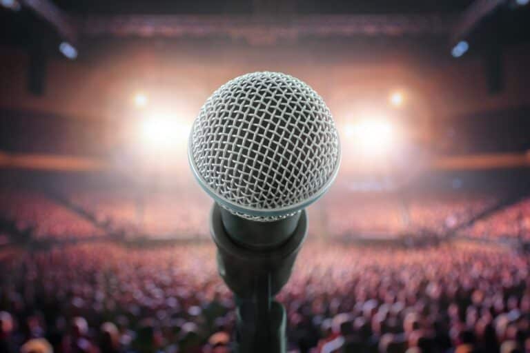 В Казахстане усилят контроль за концертами с фонограммой