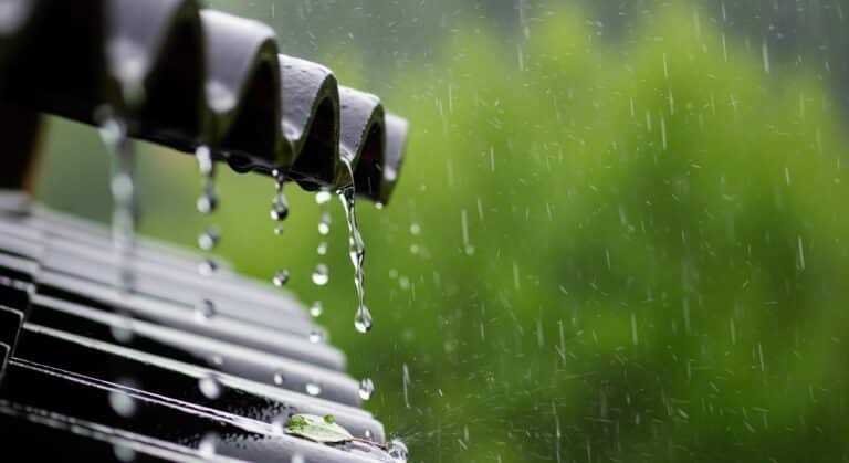 В 16 областях Казахстана на 10 апреля объявлены штормовые предупреждения