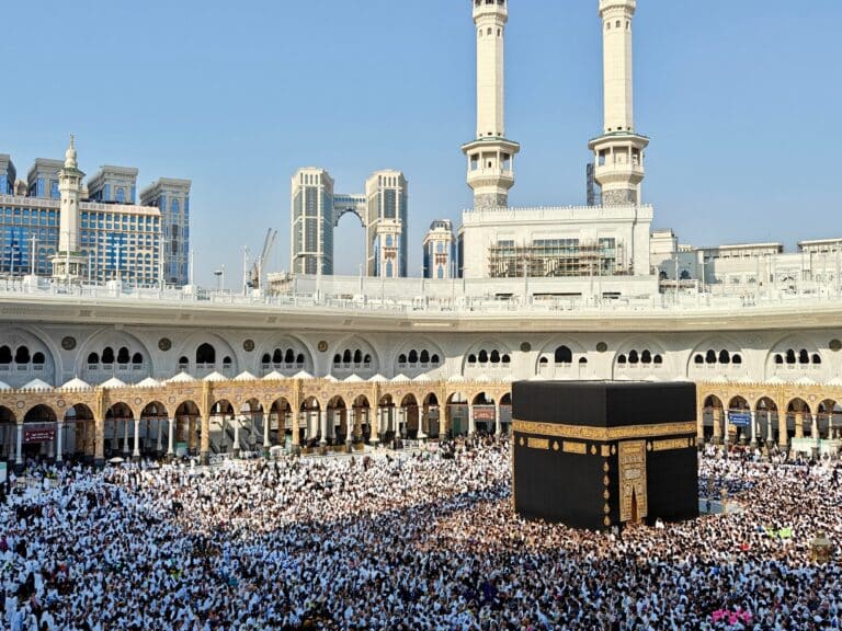 Казахстанцам пора готовиться: в ДУМК определили даты Хаджа на 2026 год