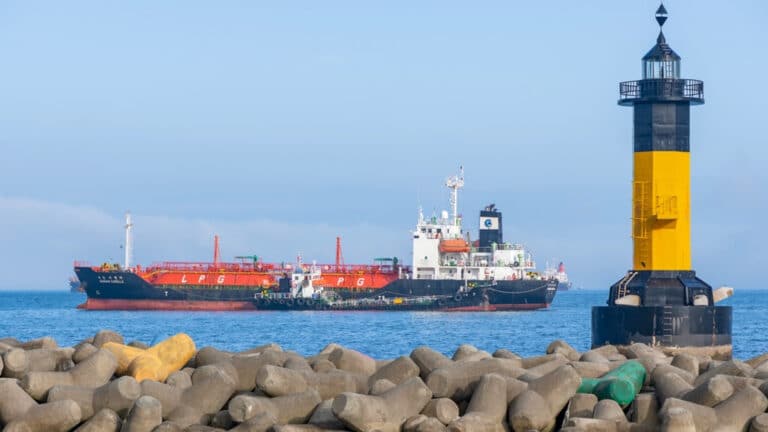 Оңтүстік Корея мұнай тапшылығына байланысты Қазақстаннан көмек сұрамақ