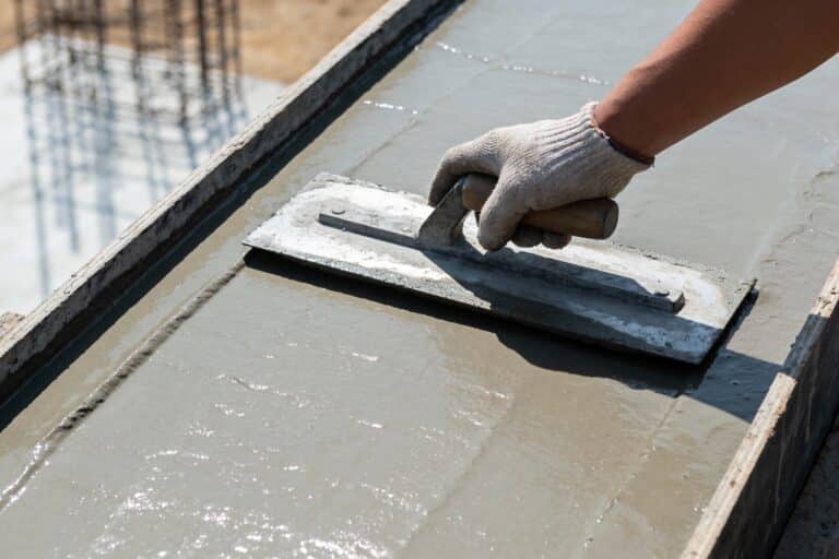 Цемент подорожал и потянул за собой рынок жилья в Казахстане