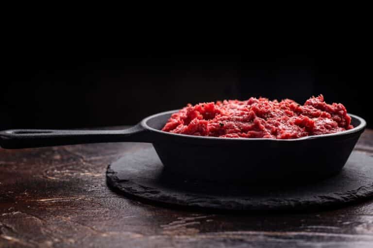 Реальные траты казахстанцев на мясо составили треть всего продуктового бюджета