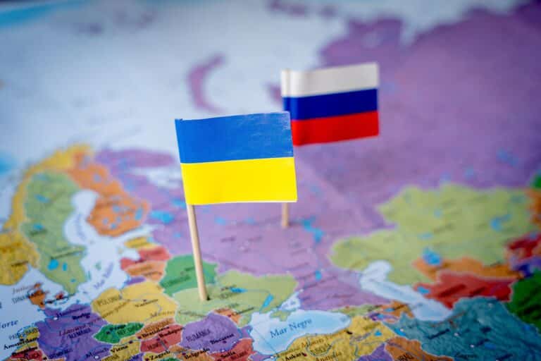 Россия и Украина объявили пасхальное перемирие