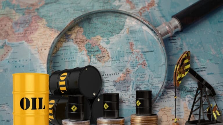 Ормұз бұғазындағы құрсау: мұнай өндірісі пандемиядағы көрсеткіштен де төмен құлдырады