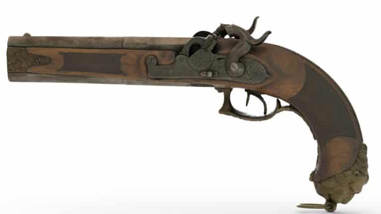 Қару емес, жәдігер: полиция депутат Әбенов таратқан мәліметті жоққа шығарды