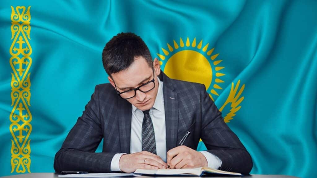 Заңгер мен экономист қаптады: билік 700 білім беру бағдарламасын қысқартады