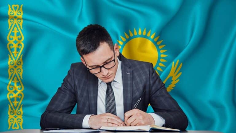 Заңгер мен экономист қаптады: билік 700 білім беру бағдарламасын қысқартады