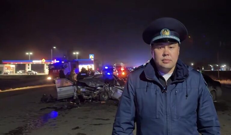В жестком ДТП на трассе Актобе — Жайсан погиб водитель