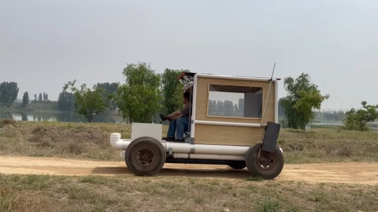 Китайский умелец построил автодом для рыбалки из канализационных труб