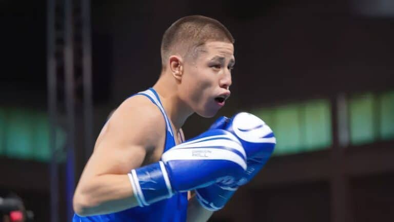 Казахстанец Оразбек Асылкулов вышел в четвертьфинал чемпионата Азии по боксу