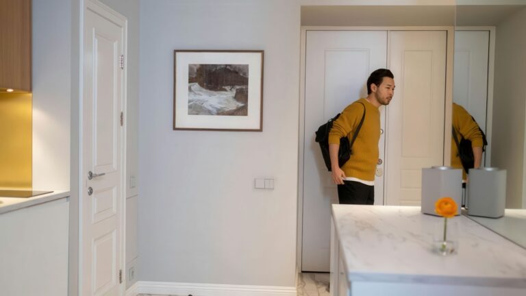 Как эстетика минимализма в быту защищает от лишних трат