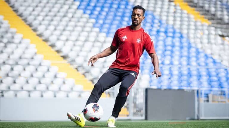 Новичок «Актобе» назвал Нани лучшим одноклубником в своей карьере