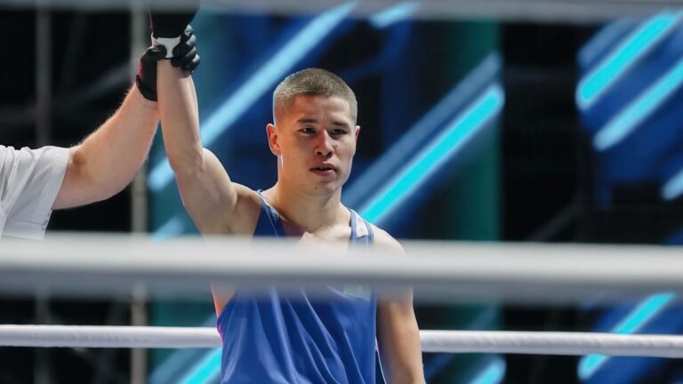 Оразбек Асылкулов оспорит золото чемпионата Азии по боксу