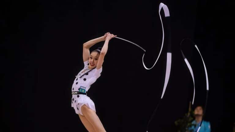 Гимнастка Акмарал Ерекешева завоевала бронзу на этапе Кубка мира в Баку