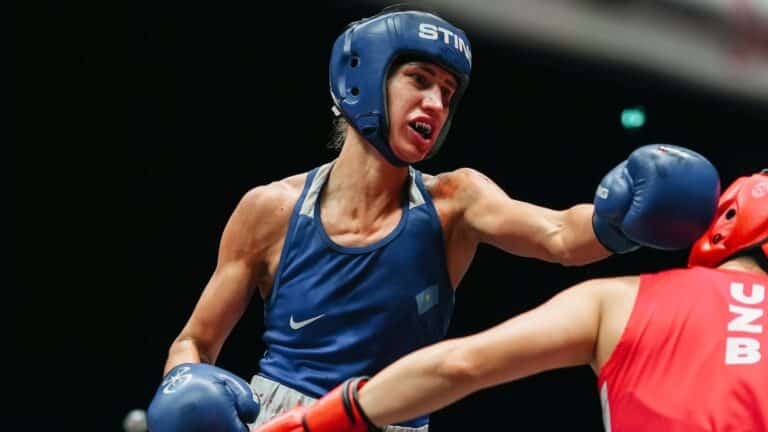 Еще трое казахстанских боксеров вышли в 1/4 финала Кубка мира в Бразилии