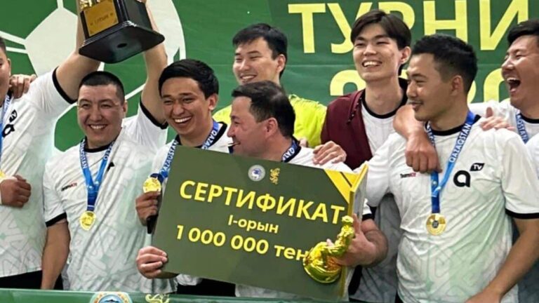 Алматыда БАҚ өкілдері арасында футболдан турнир өтті