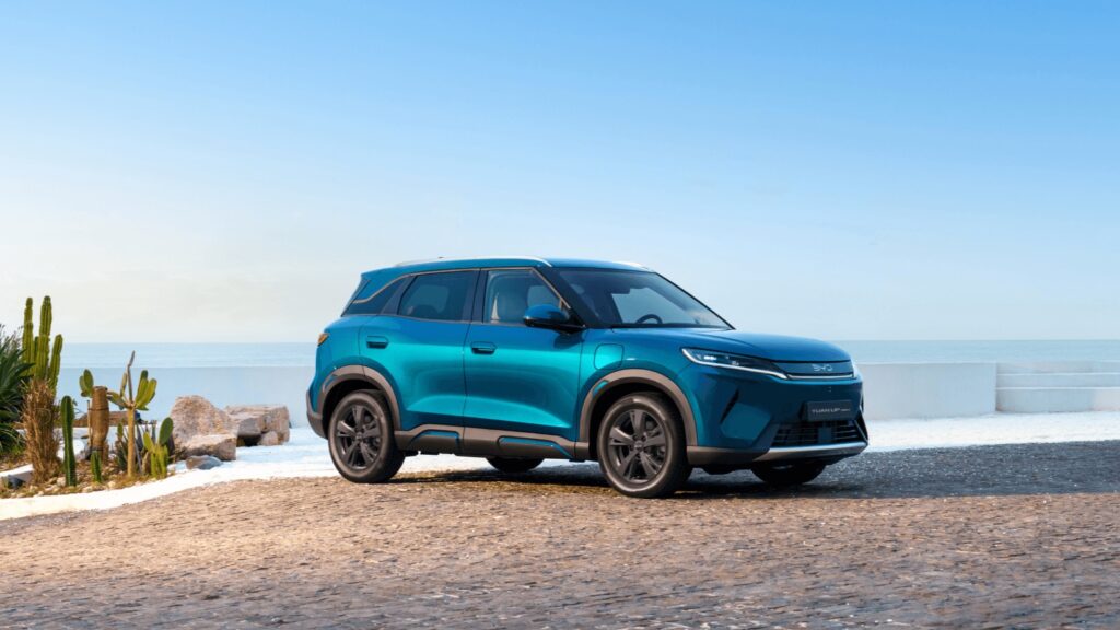 BYD Yuan Up гибриді Қазақстан нарығына 2026 жылдың екінші жартысында шығады