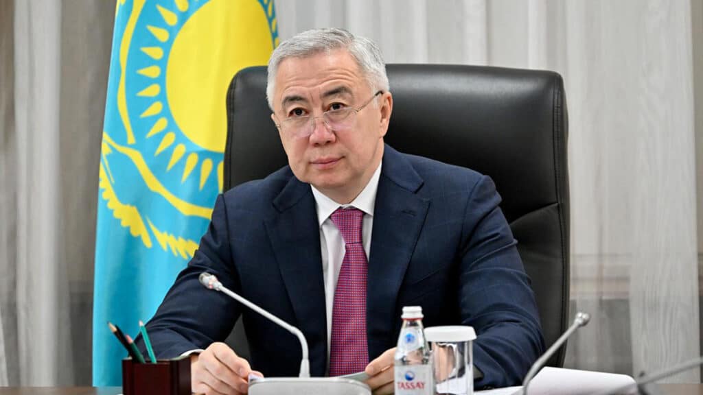 Жумангарин подтвердил массовое закрытие бизнеса с введением Налогового кодекса/t.me/KZgovernment бильд-редактор: Серикжан Ковланбаев