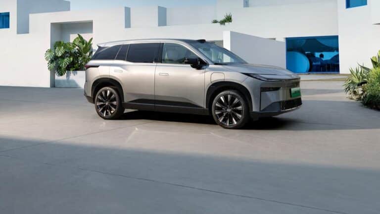 Электрокроссовер Toyota за 7 млн тенге разрывает рынок Китая