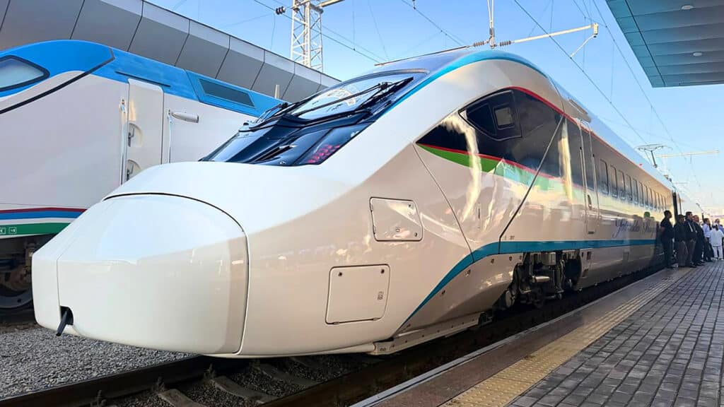 Uzbekistan deploys Hyundai Rotem high-speed train