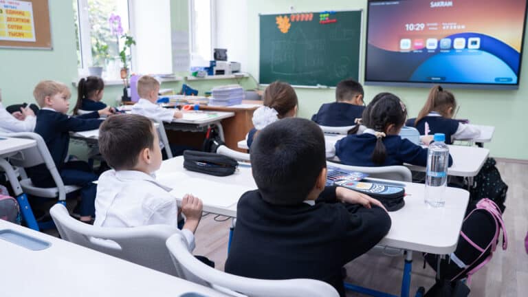 Новые правила eGov: регионам установили разные сроки подачи документов в 1 класс