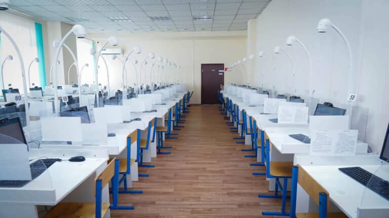Составлять вопросы и проверять ответы в будущей замене ЕНТ будет ИИ