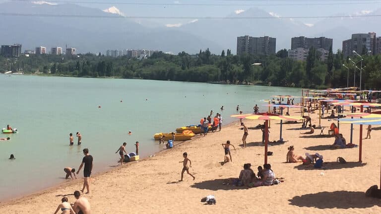 Можно ли купаться в Сайране, станет известно не раньше июня