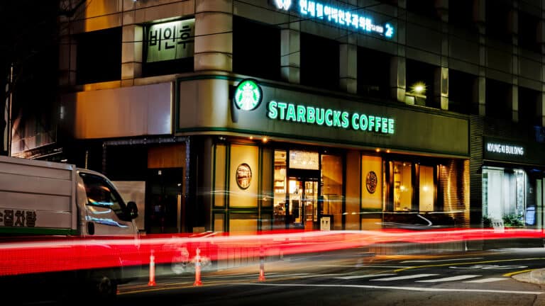 ‘Tank Day’ promotion triggers crisis for Starbucks Korea