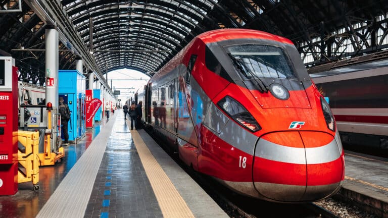 EU seeks simpler cross-border train travel, proposes single ticket system