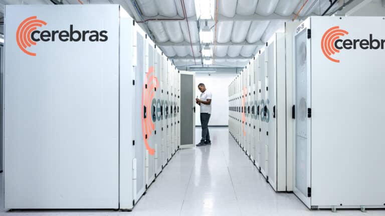 Главное к утру: Cerebras привлек на IPO $5,5 млрд, а акции Cisco взлетели на 20%