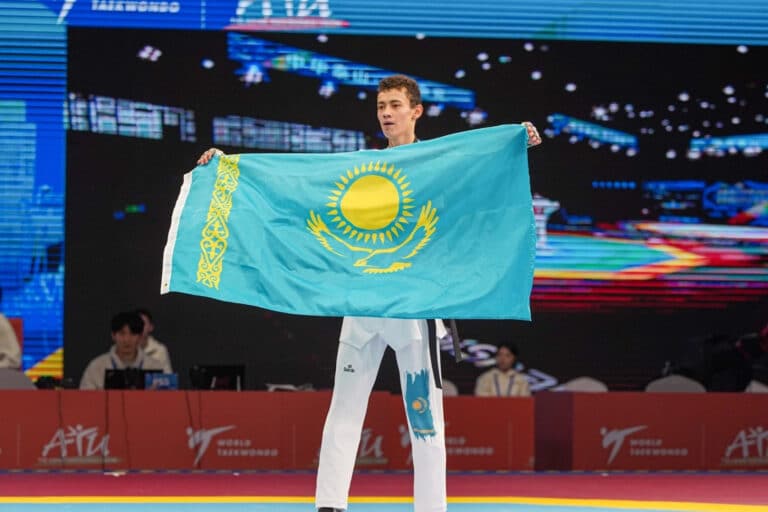Самирхон Абабакиров завоевал бронзу чемпионата Азии по таеквондо