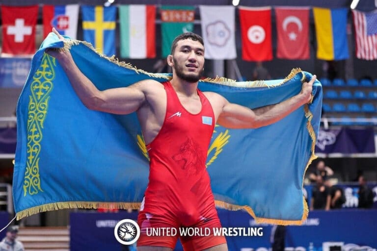 Ризабек Айтмұхан бастаған балуандар Азия чемпионатында 22 медаль жеңіп алды