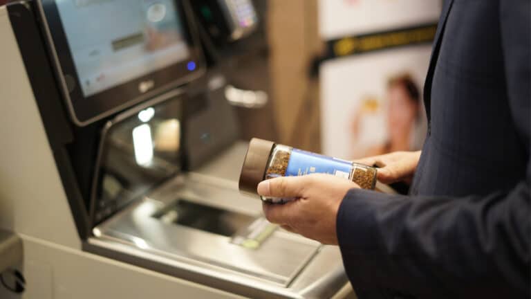 Инфляция в Казахстане продолжает замедляться